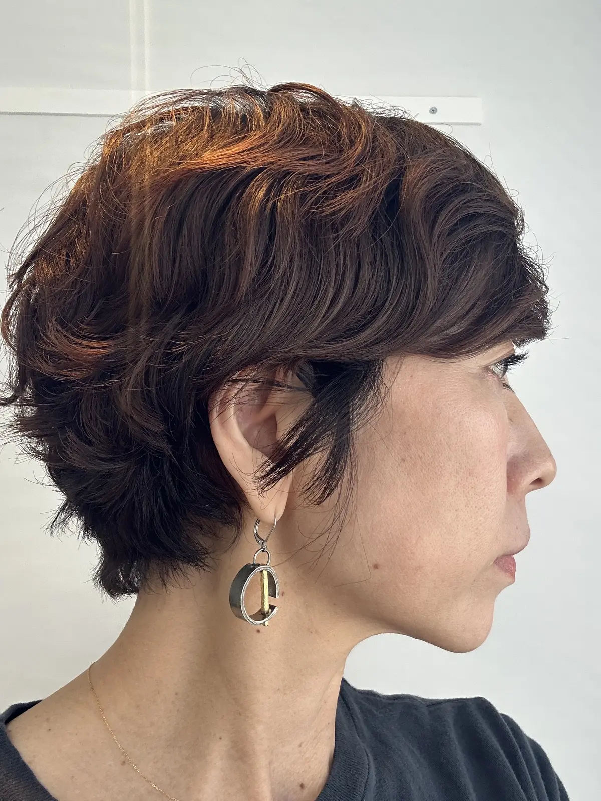 大人パーマヘア。