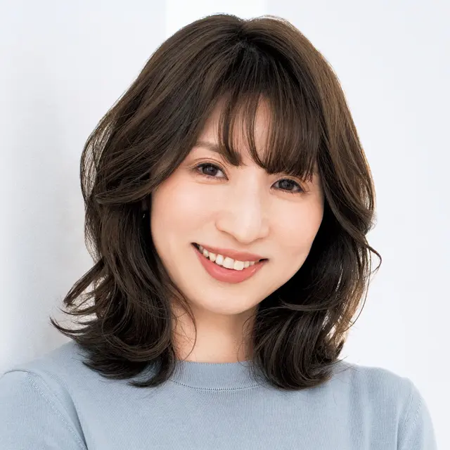 小顔に見えるふんわりミディアム