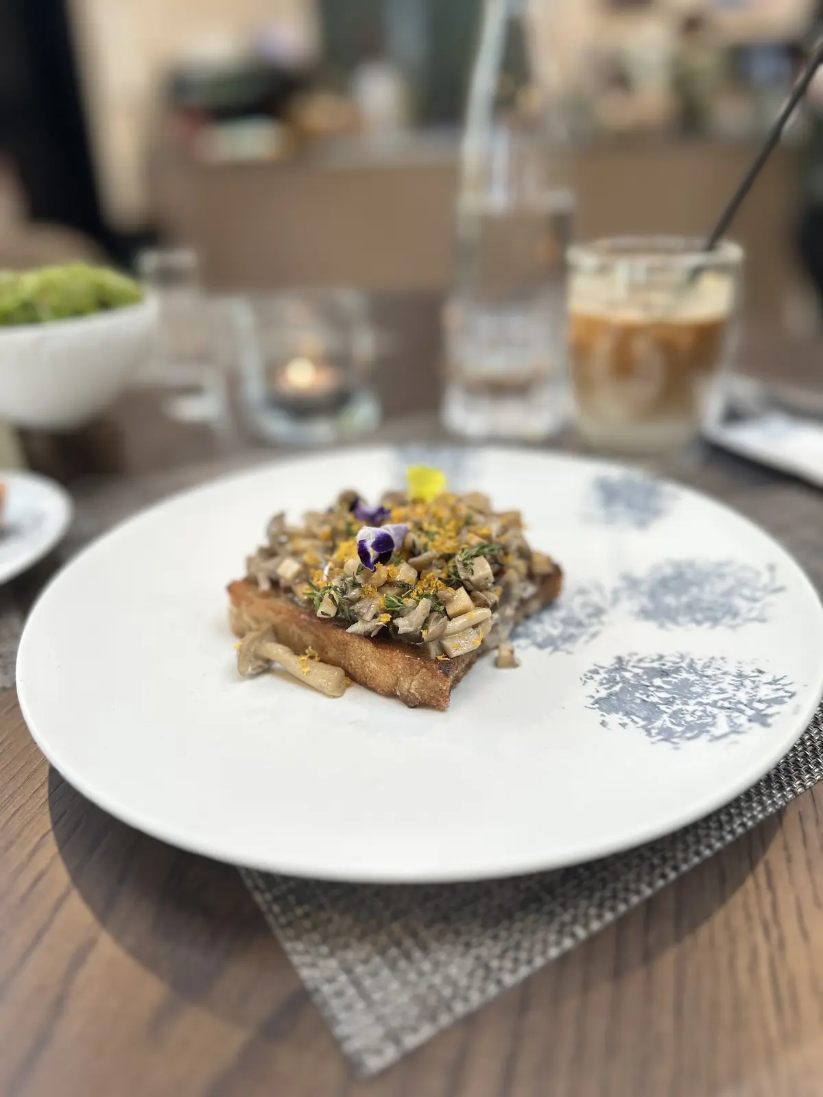 【ニコライバーグマン箱根ガーデンズ】大自の画像_5