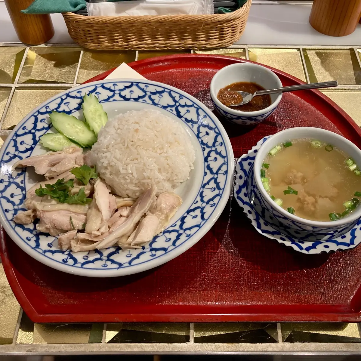 タイ料理のランチ　カオマンガイ