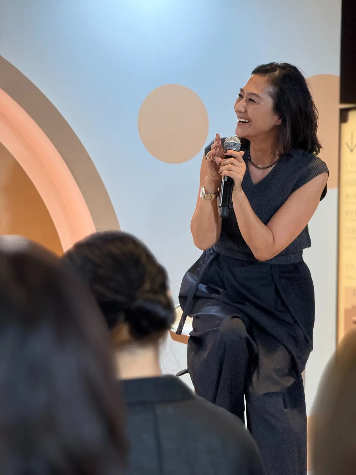 リポソーム　　Lypo -C  エクラ　コラボイベント　　モデル亜希　トークショー　東京ミッドタウン日比谷