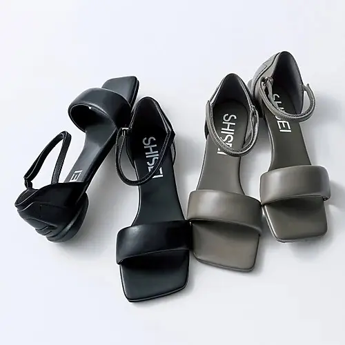 SHISEI×eclat パデッドサンダル ￥35,200