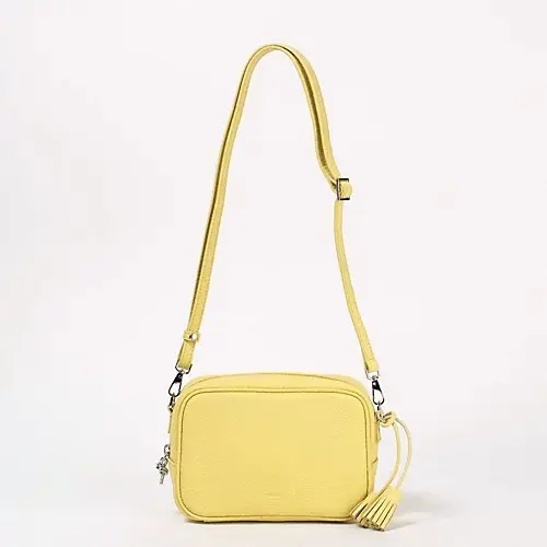 立体的シルエットで50代を美しく見せる「の画像_9