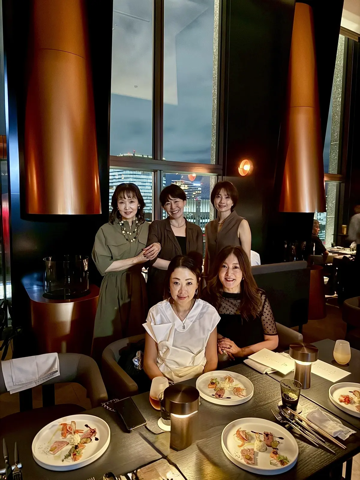 大阪　淀屋橋　新名所　ランドマーク　淀屋橋ステーションワン　30階　夜景　COVE DINING　カジュアルフレンチ　大阪ディナー　梅田ディナー　誕生日ディナー　ランドマーク　NewOpen