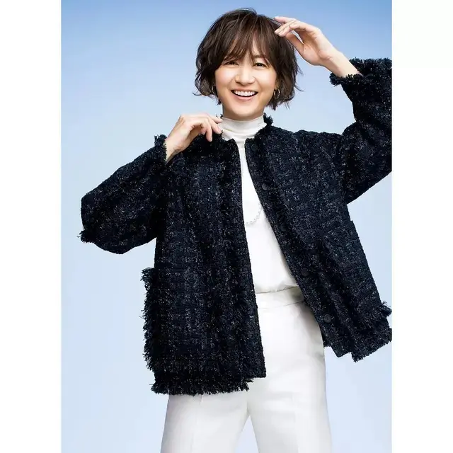 富岡佳子さんがまとう“心ときめく春名品”「DÉPAREILLÉ×éclat」ツイードジャケット