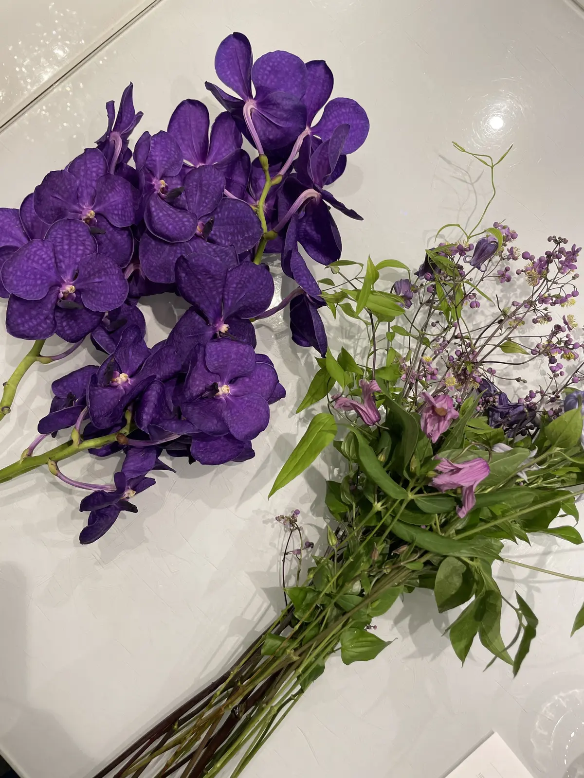 美しい花に魅了されて。大人のフラワーレッの画像_1