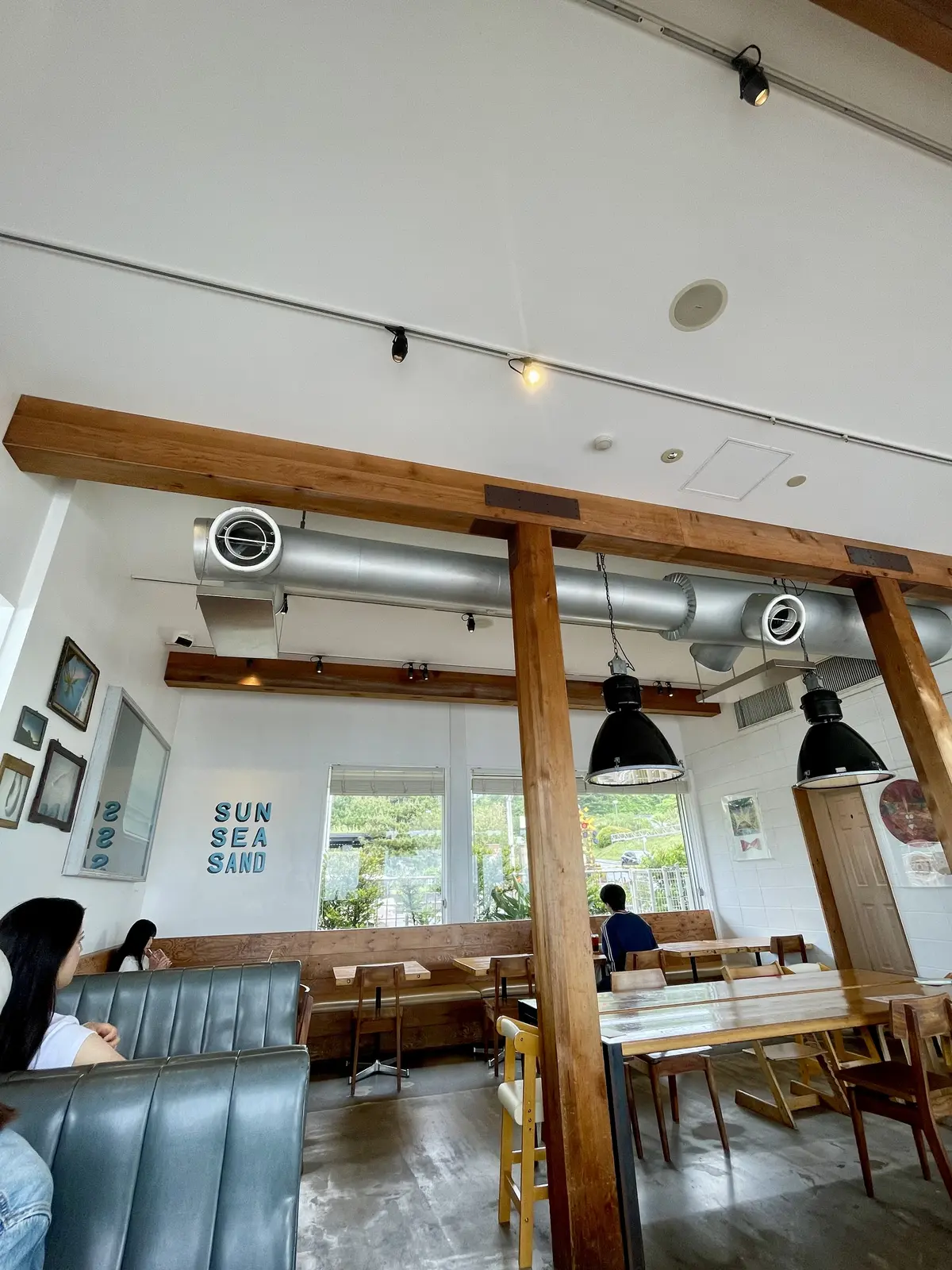 夏服コーデで海とあの有名なお店へ。の画像_5