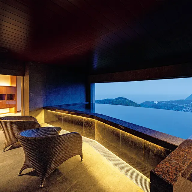 温泉大浴場「ONSEN 深湯露天」の女性浴室