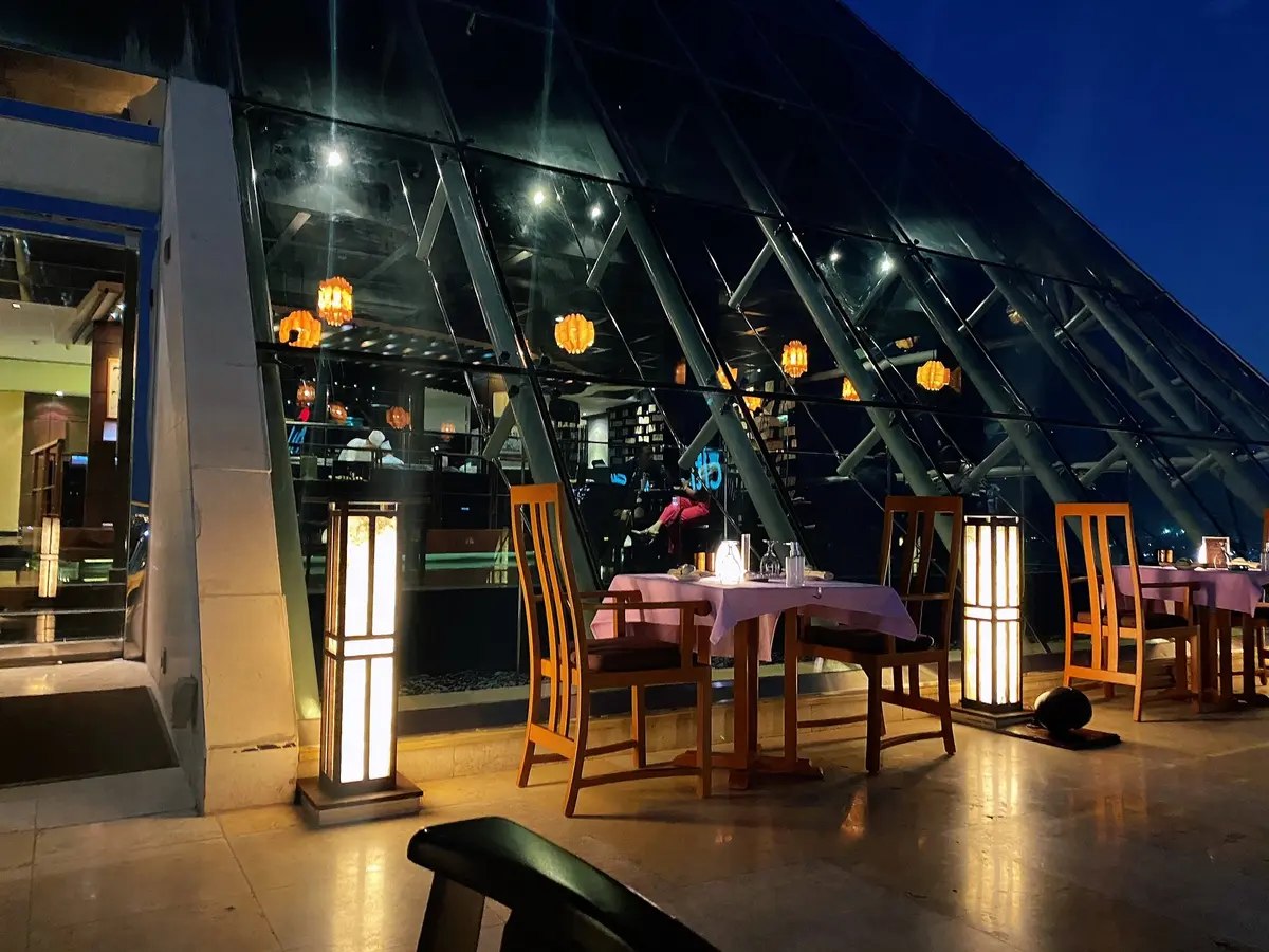 5つ星ホテル「ラッフルズ・ドバイ」&有名の画像_20