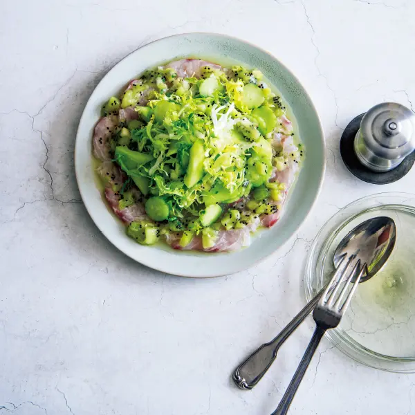 美肌効果も絶大！　メロンとお刺身のサラダの画像_1