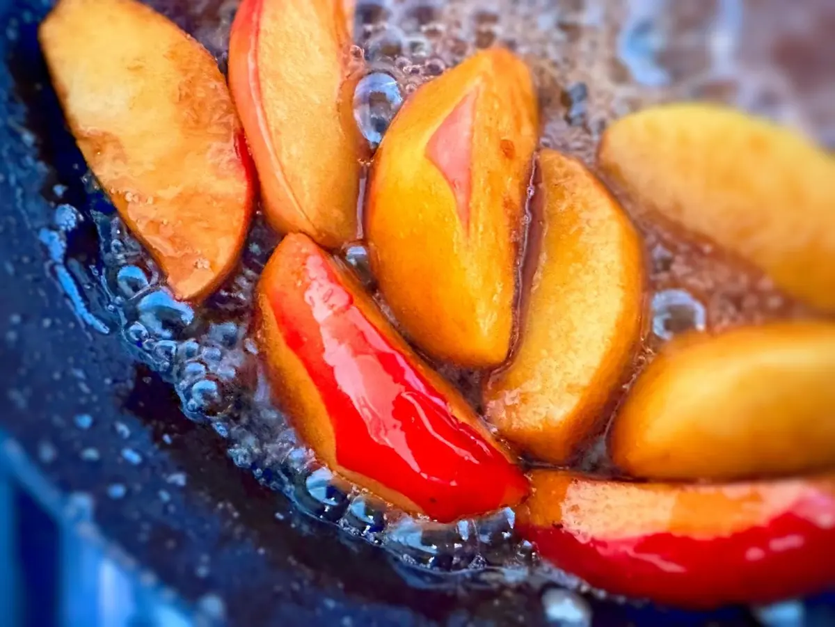 OurAge×Webエクラ　りんごのキャラメリゼ 作り方　紅玉 ラム酒　レモン汁