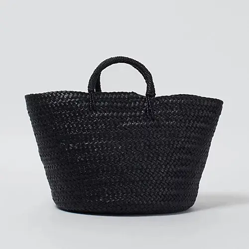  シルエットと着心地にこだわって選びましの画像_9