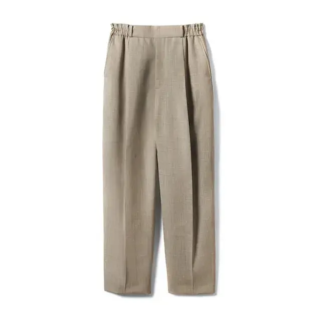 Near.Nippon（ニアー ニッポン）のややゆるテーパード