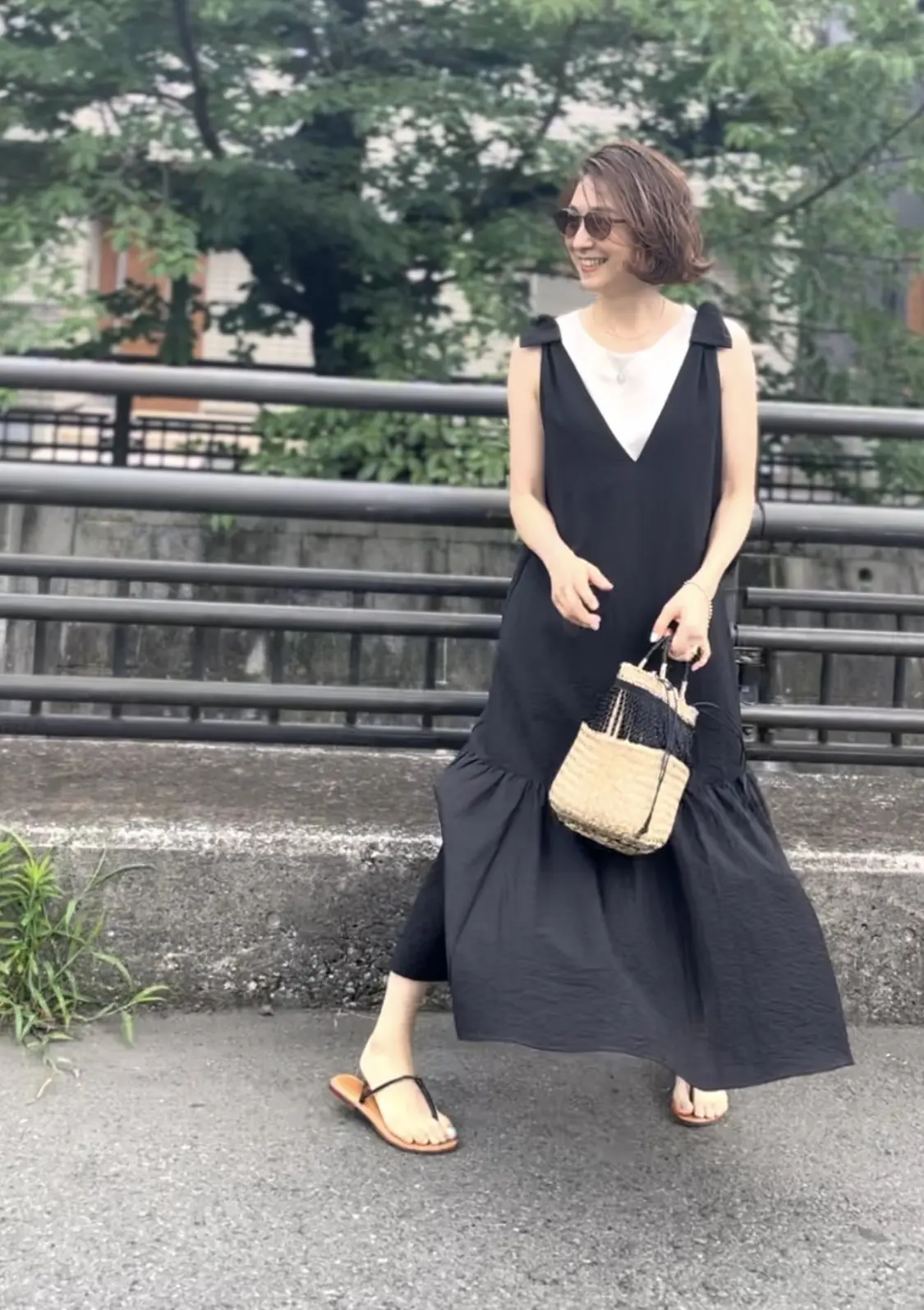 フラットに戻してくれる黒ワンピース。の画像_14