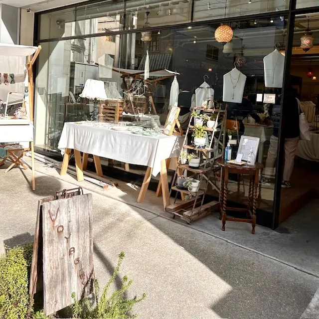 ZARAのブルーシャツで神戸ショッピングの画像_6