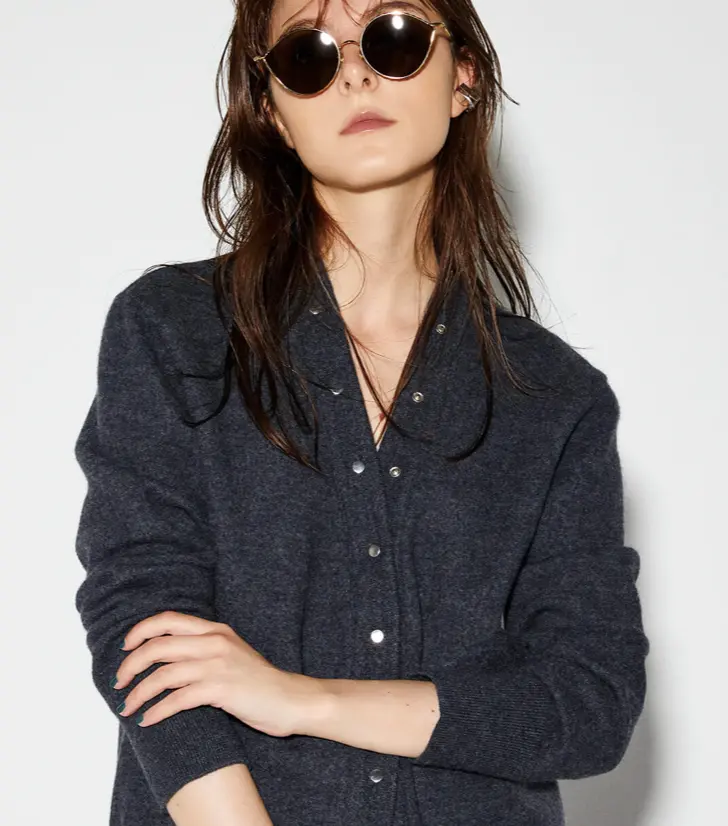 50代の心をくすぐる！おしゃれプロがこぞってお買い上げするカーディガンとは？