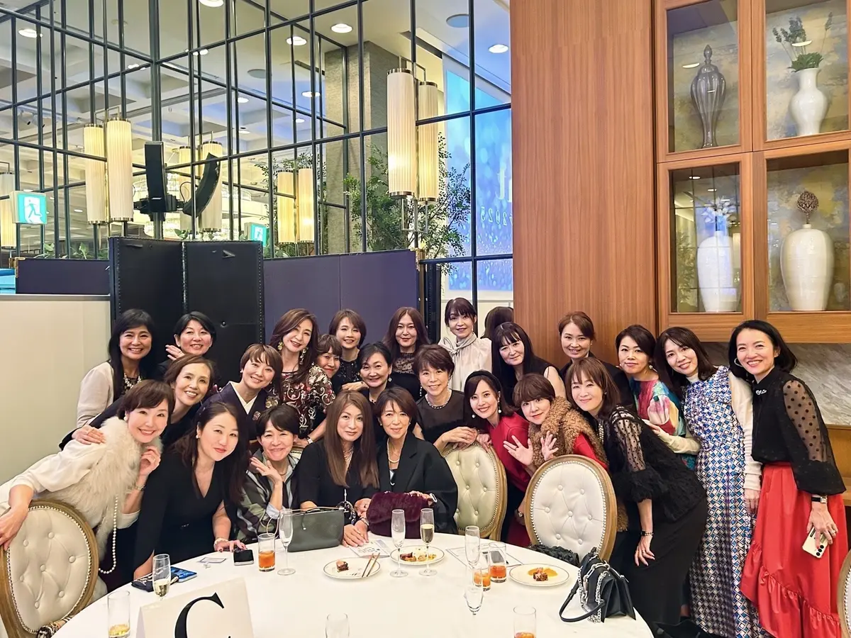 ソワレドゥエクラ