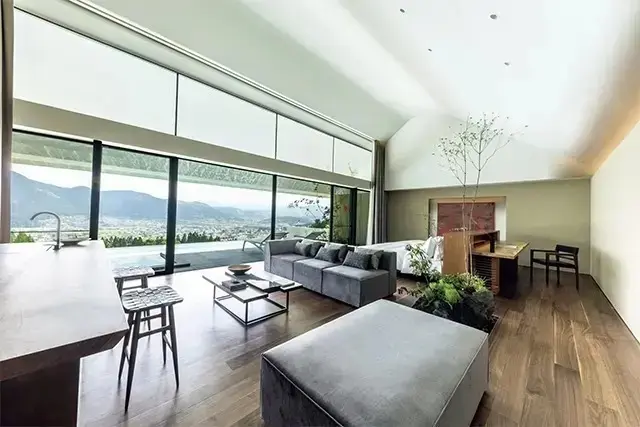 165㎡とゆとりあるリビング＆ベッドルーム