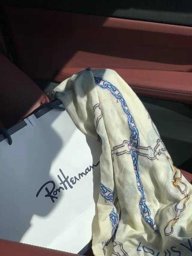 海にも映える大人色！ラッキーカラー「ブルの画像_7