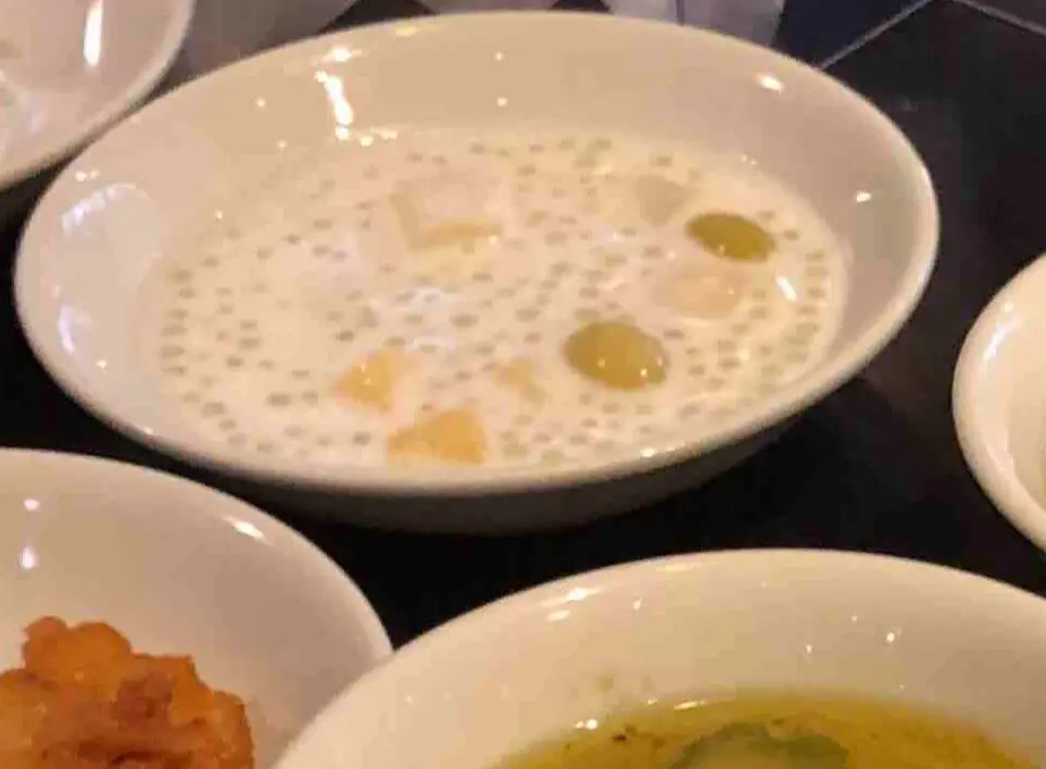 ASIAN PALM（アジアンパーム）神楽坂店。インド料理、タイ料理、中華料理、ベトナム料理。平日ランチ。ビュッフェ。タピオカ。ココナッツ。スイーツ。