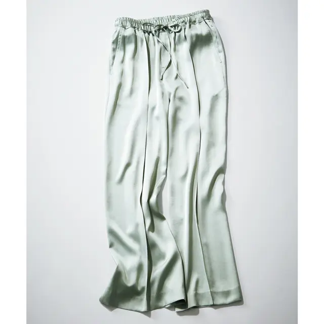 パンツ￥28,600／ロンハーマン