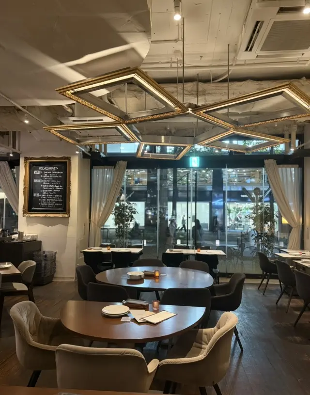 秋寒は無印良品の赤のトップスで温もりをチの画像_6