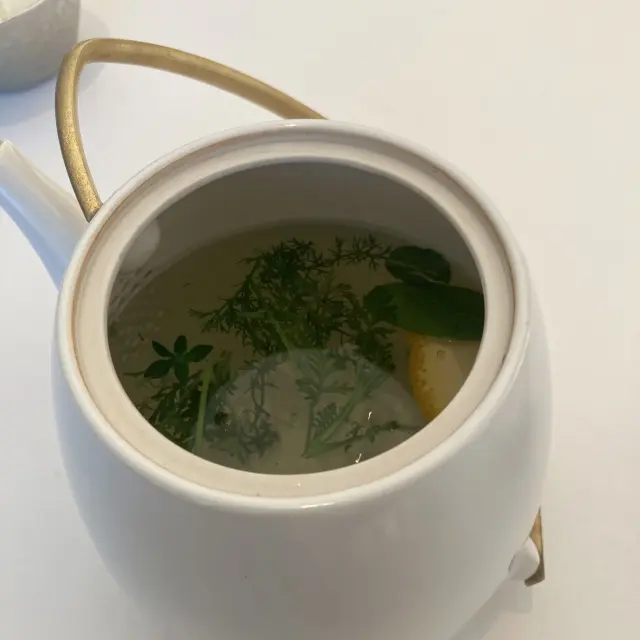 パレスホテルのフレンチ、エステールの画像_12