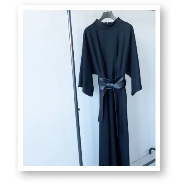 秋山直子さん（ADORE、ル フィル プレス）のワンピース