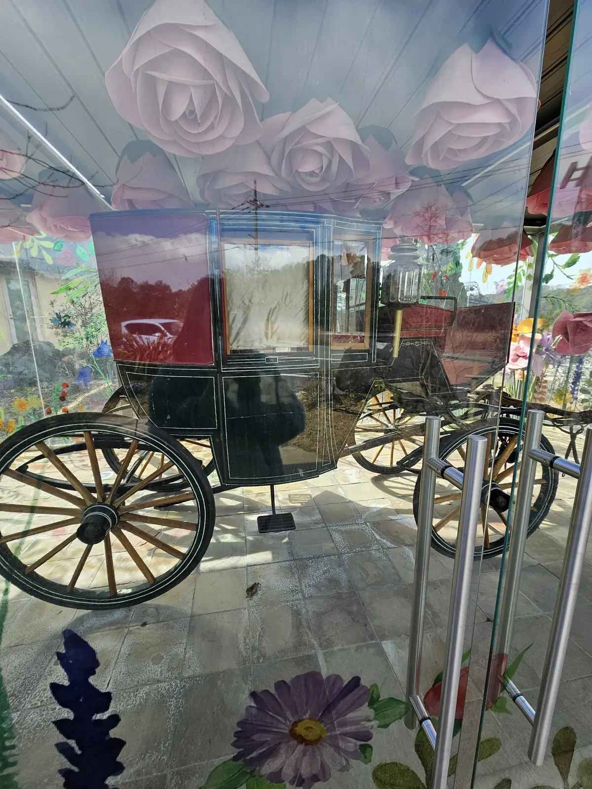 馬車を展示してました。