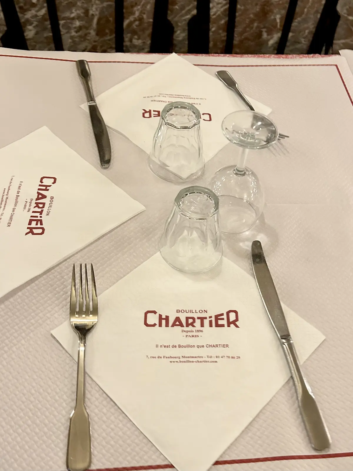 パリ　レストラン「Bouillon Chartier （ブイヨン・シャルティエ）