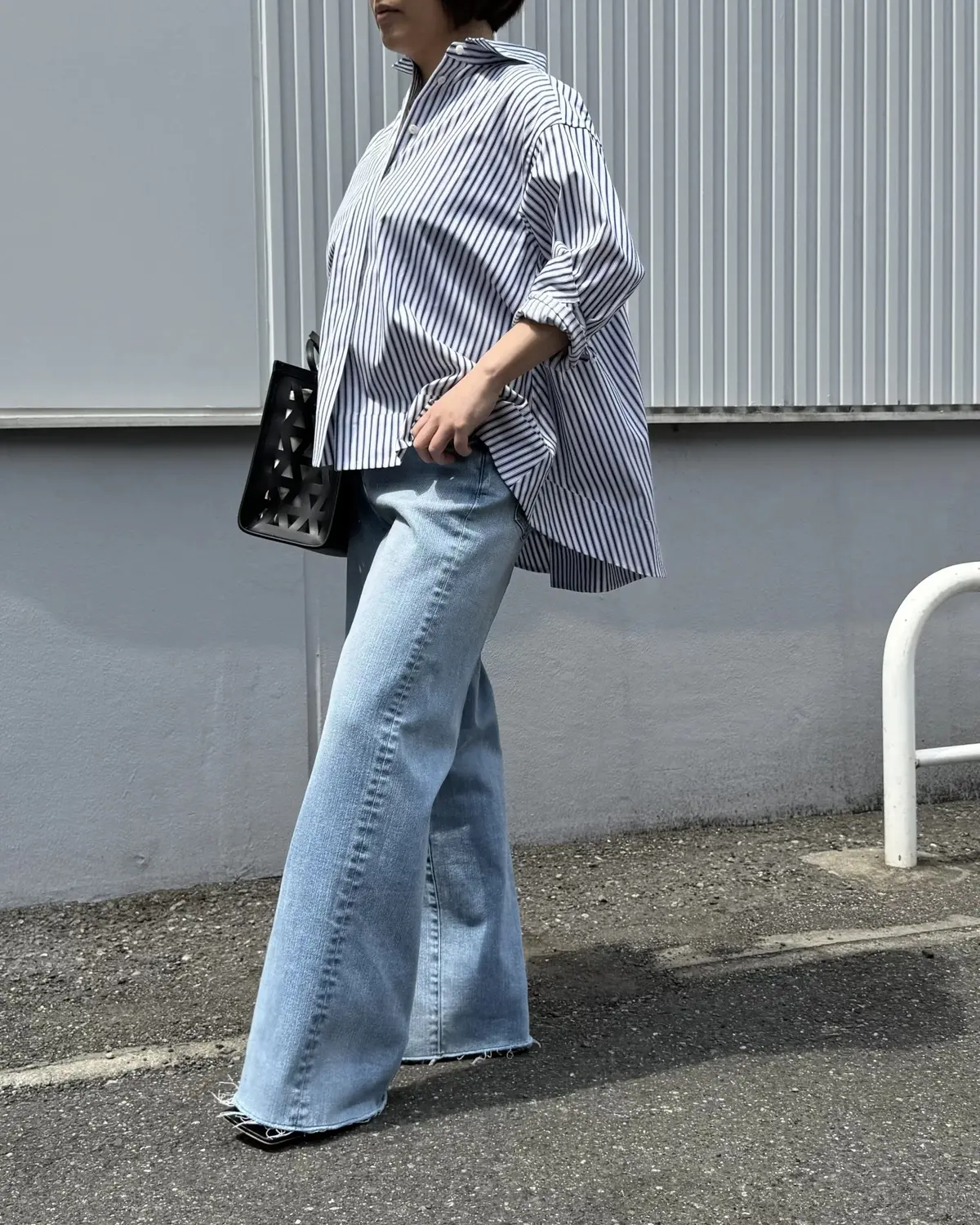 立体的シルエットで50代を美しく見せる「の画像_3