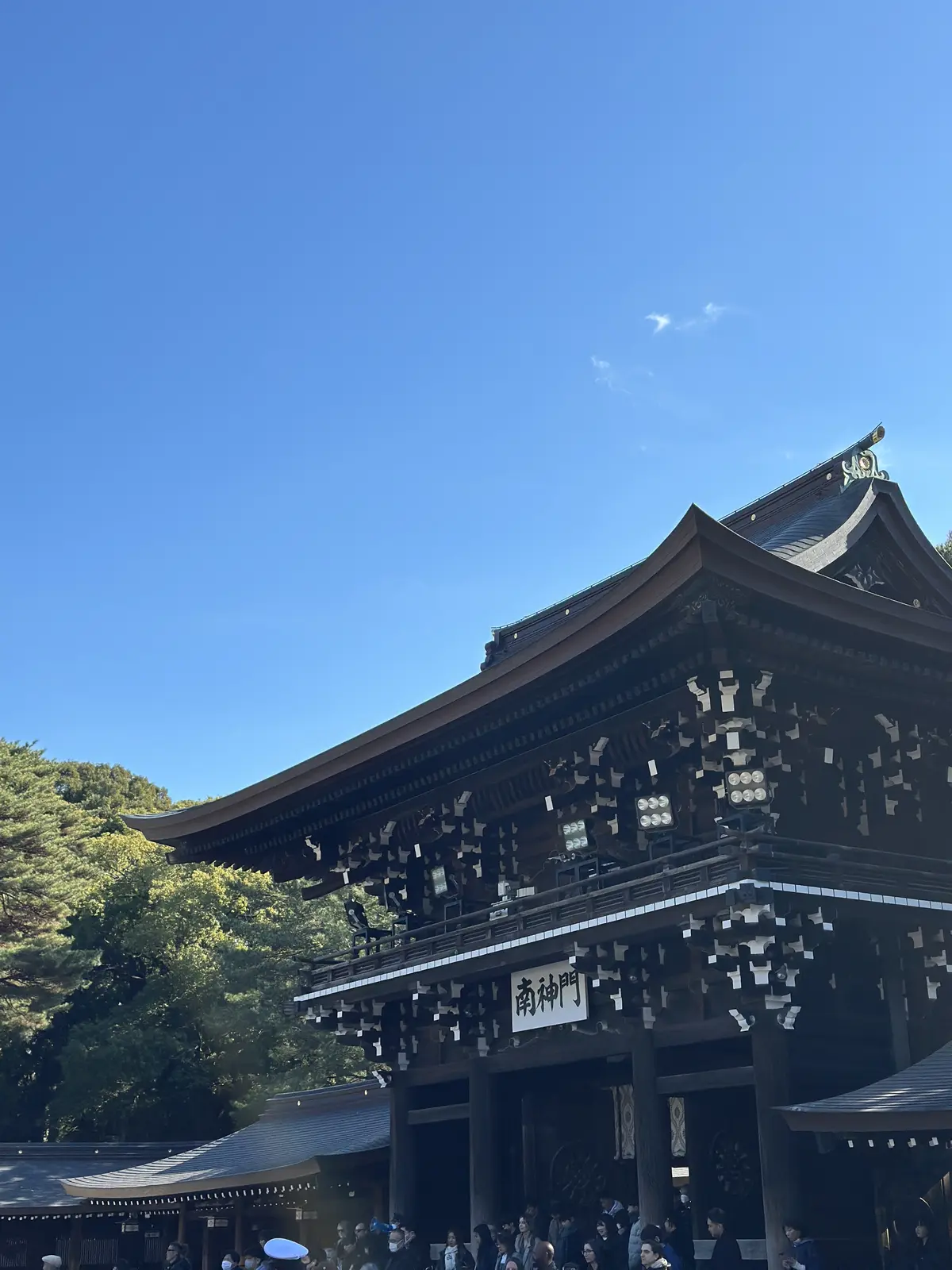 年末年始は、スニーカーコーデで参拝ついでの画像_7