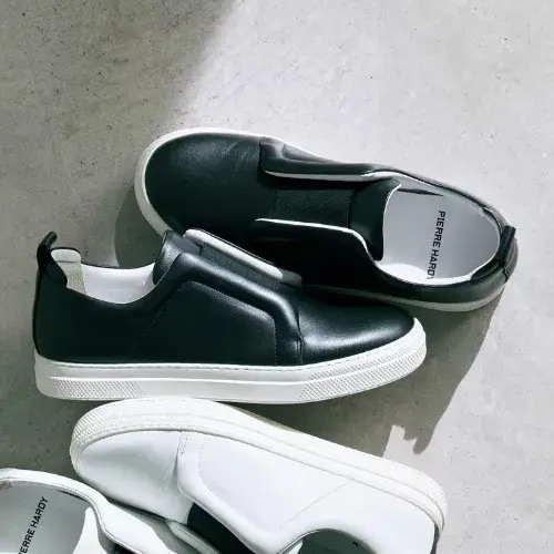 PIERRE HARDY SLIDER ￥68,200（税込）