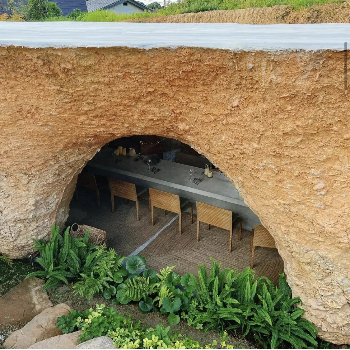 洞窟のようなレストラン "maison の画像_3