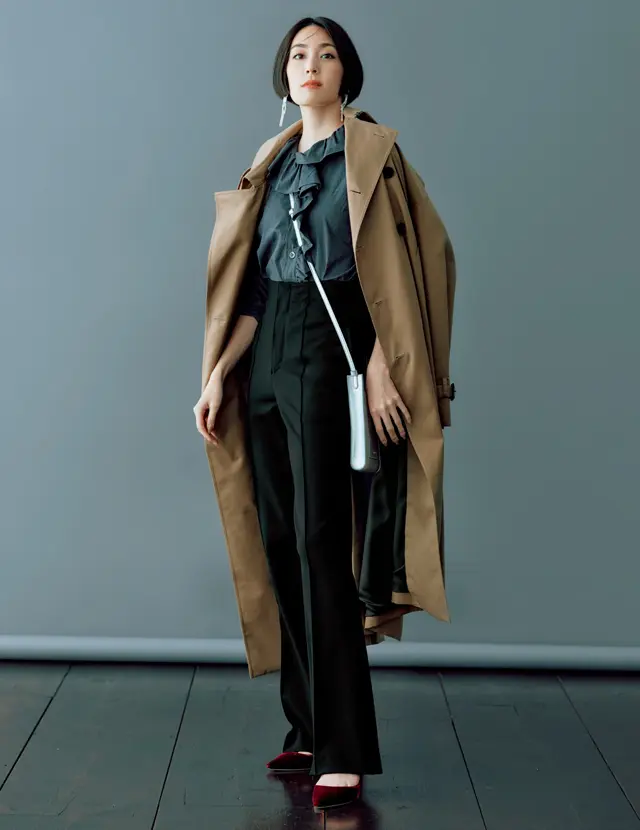 アンスクリアのパンツコーデのLIZA