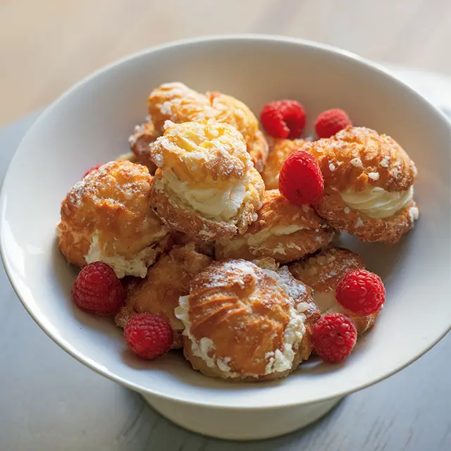 デザートはLe Comptoir de Milana by Dossemont Pa risというパン屋さんで調達。 