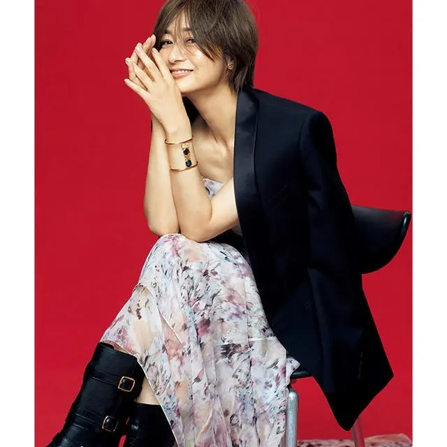富岡佳子　着るよりまとうが正解！日常使いもできる「セリーヌのタキシードジャケット」の着こなし方