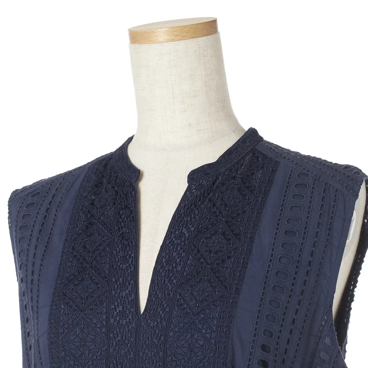 涼しさと華やかさ、開放感に満ちた服さえあの画像_3