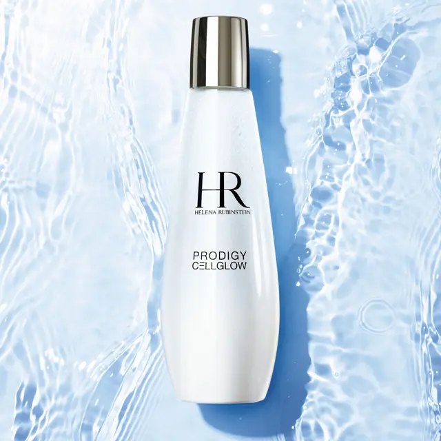 プロディジー CEL グロウ デューイ エッセンス ローション 125ml ￥14,300／ヘレナ ルビンスタイン