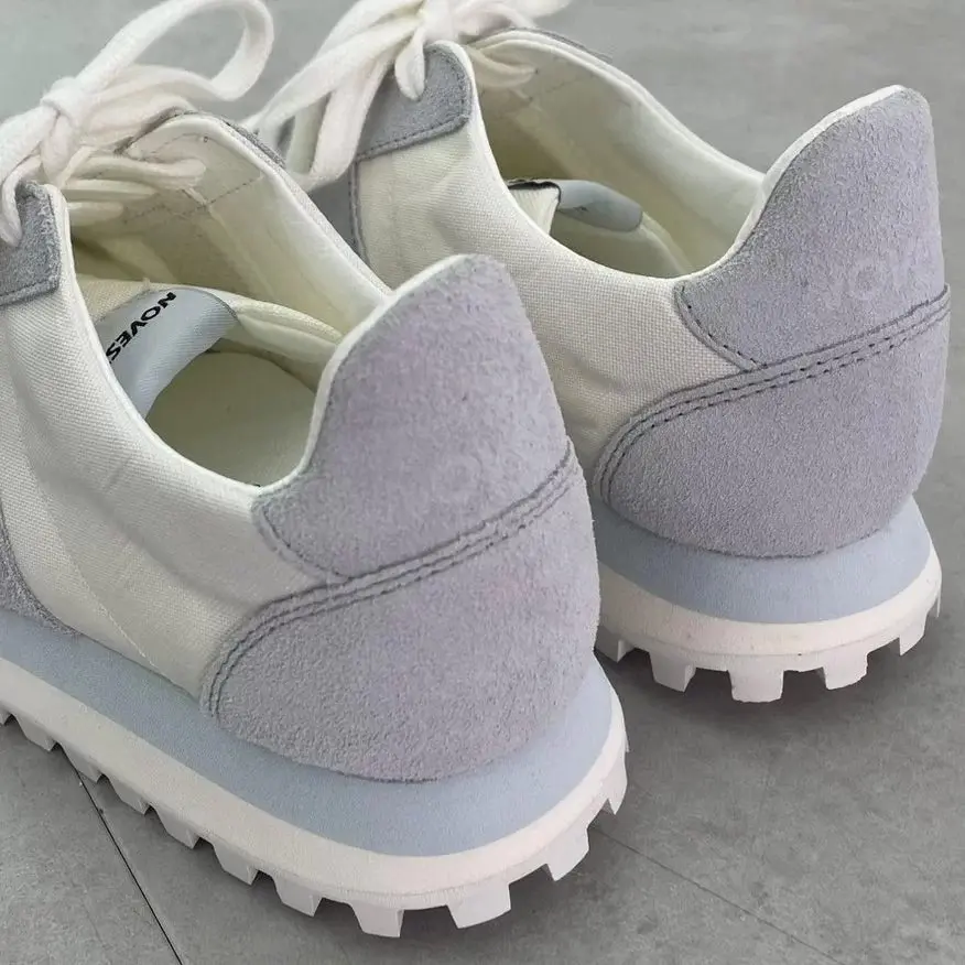 【50代スニーカー】なぜ人気？大人の服好の画像_3