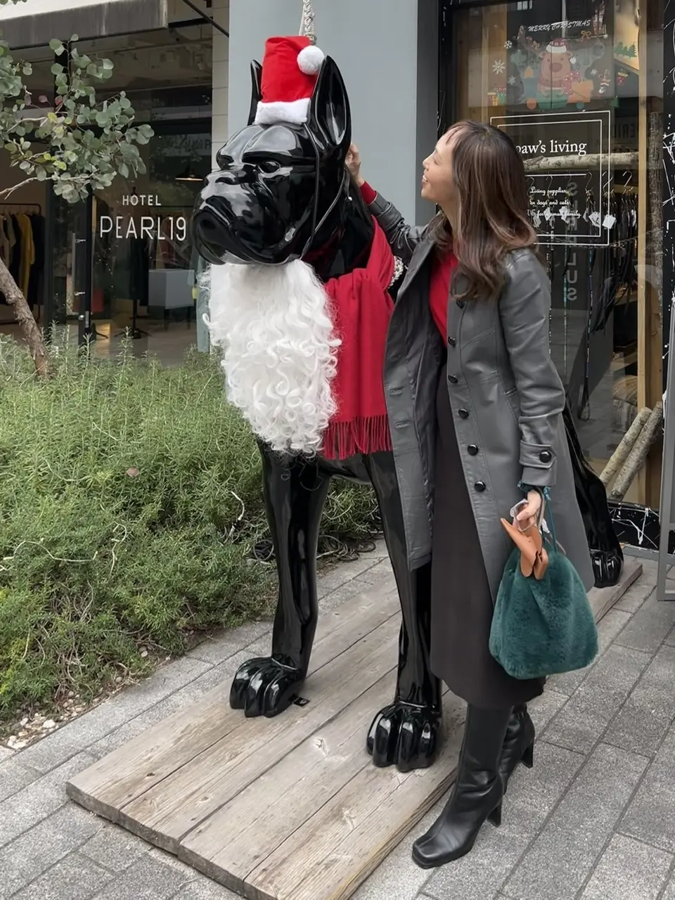 ペットショップのオブジェとリンクコーデ