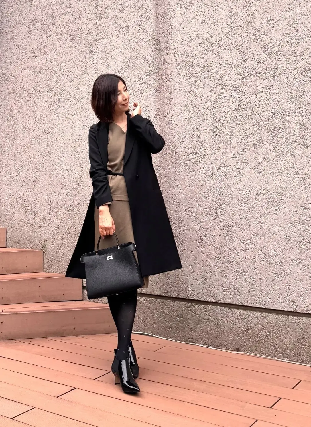 ZARA 黒ブーツ愛用 エクラ華組 綾部佳世さん