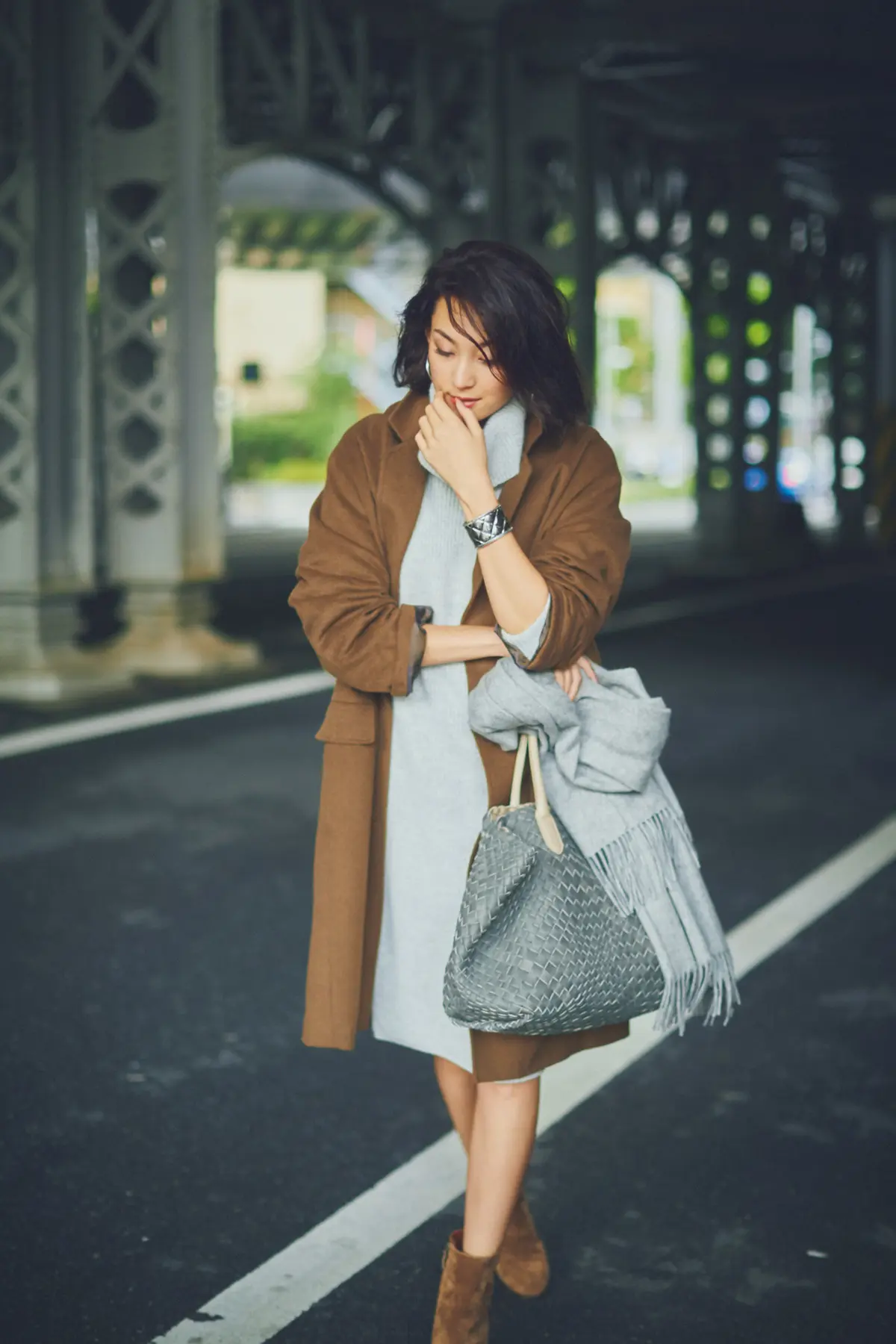 「品格グレー+1」の 配色見本帳　五選の画像_2