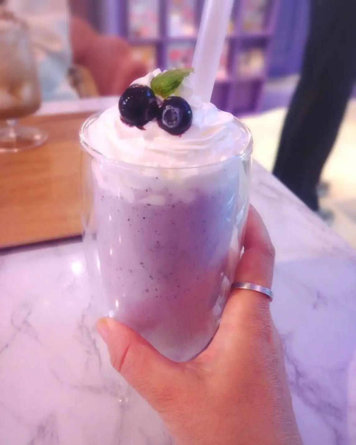 新大久保のボラカフェ、BTS、ボラスムージー