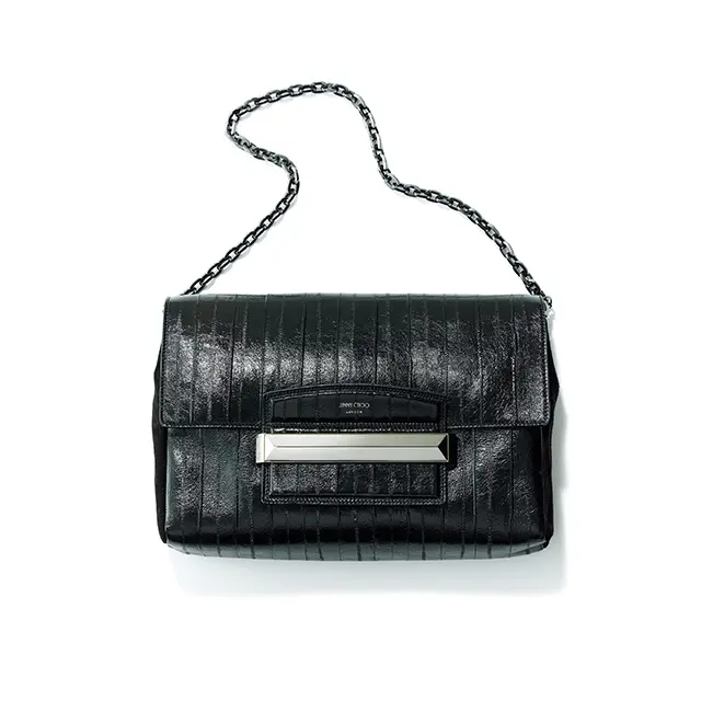 「ジミー チュウ」から、 実用性とリュクス感を備えた、 仕事向きの2WAYバッグ