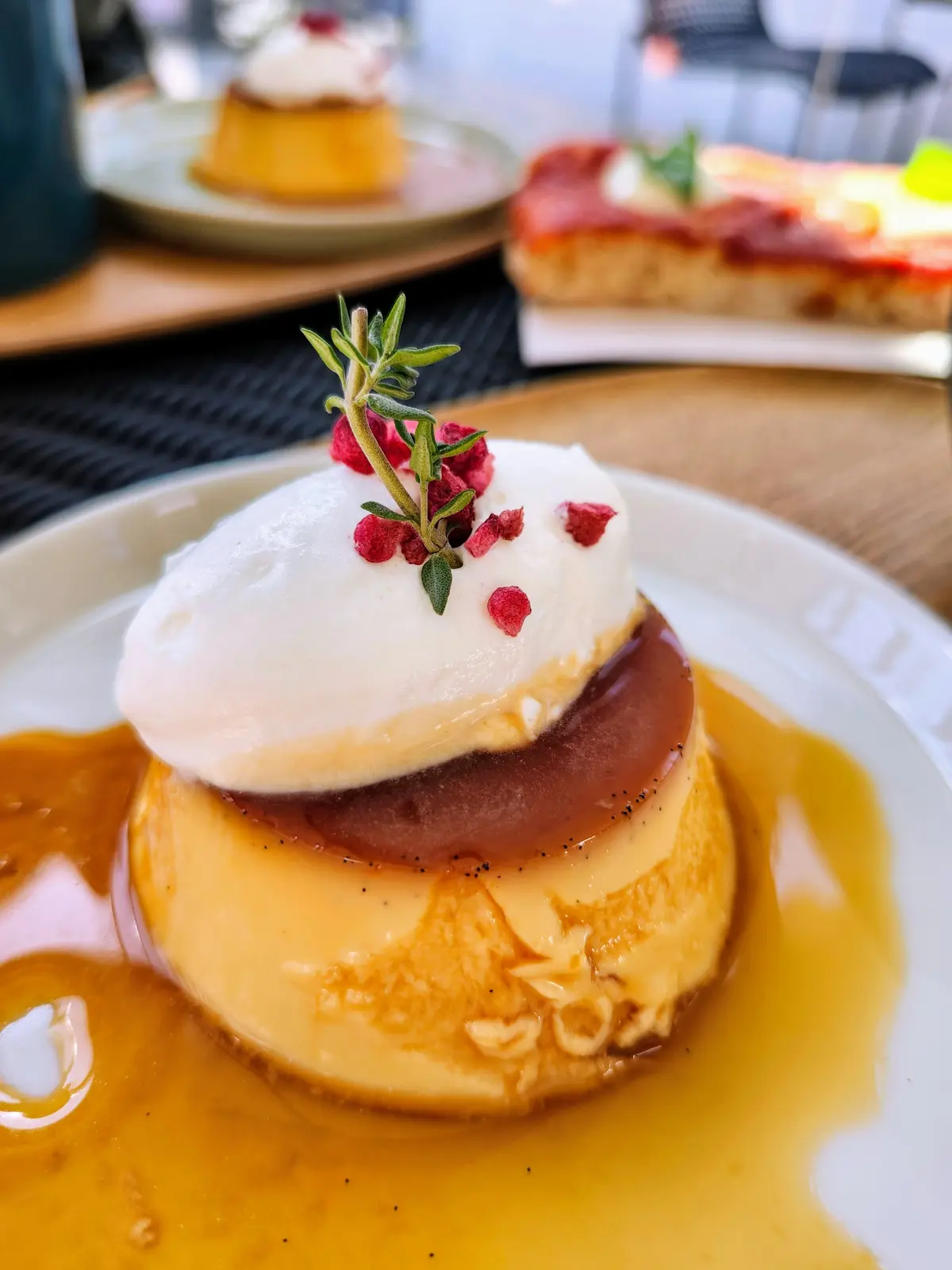 nido、善福寺カフェ、ニド、テラス席、ユニクロ、デニム、コラボ、JW ANDERSON、UNIQLO×JW ANDERSON