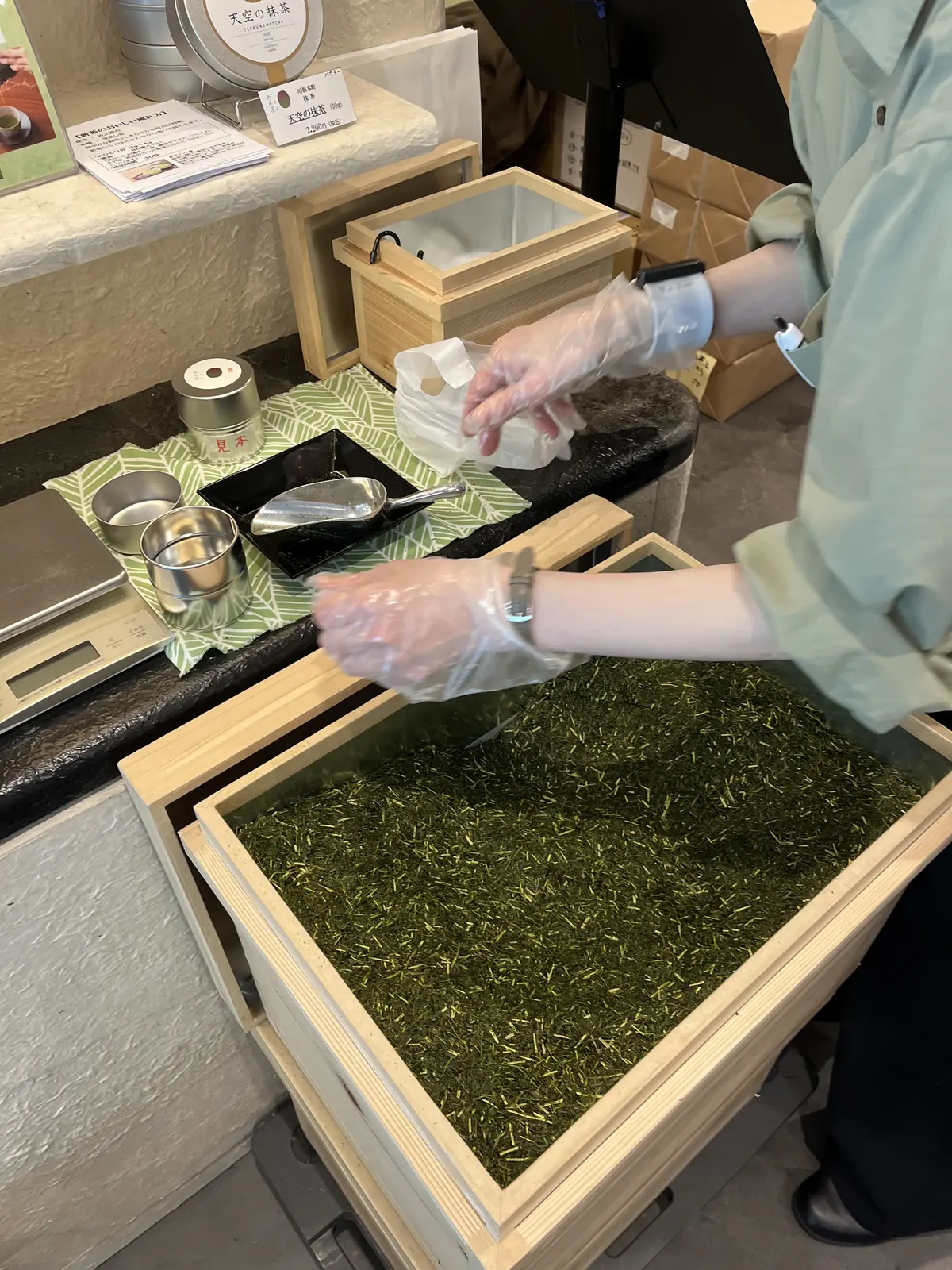 新茶の季節到来で贅沢な詰め放題に挑戦の画像_6