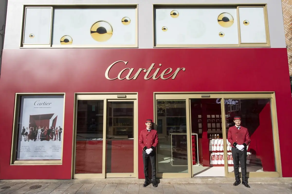 カルティエ表参道ポップアップ外観