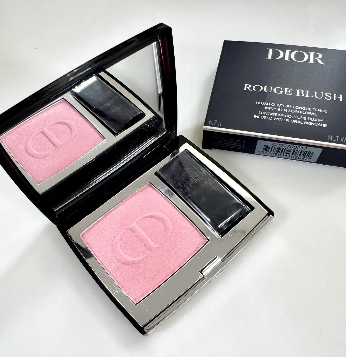 ディオールチーク