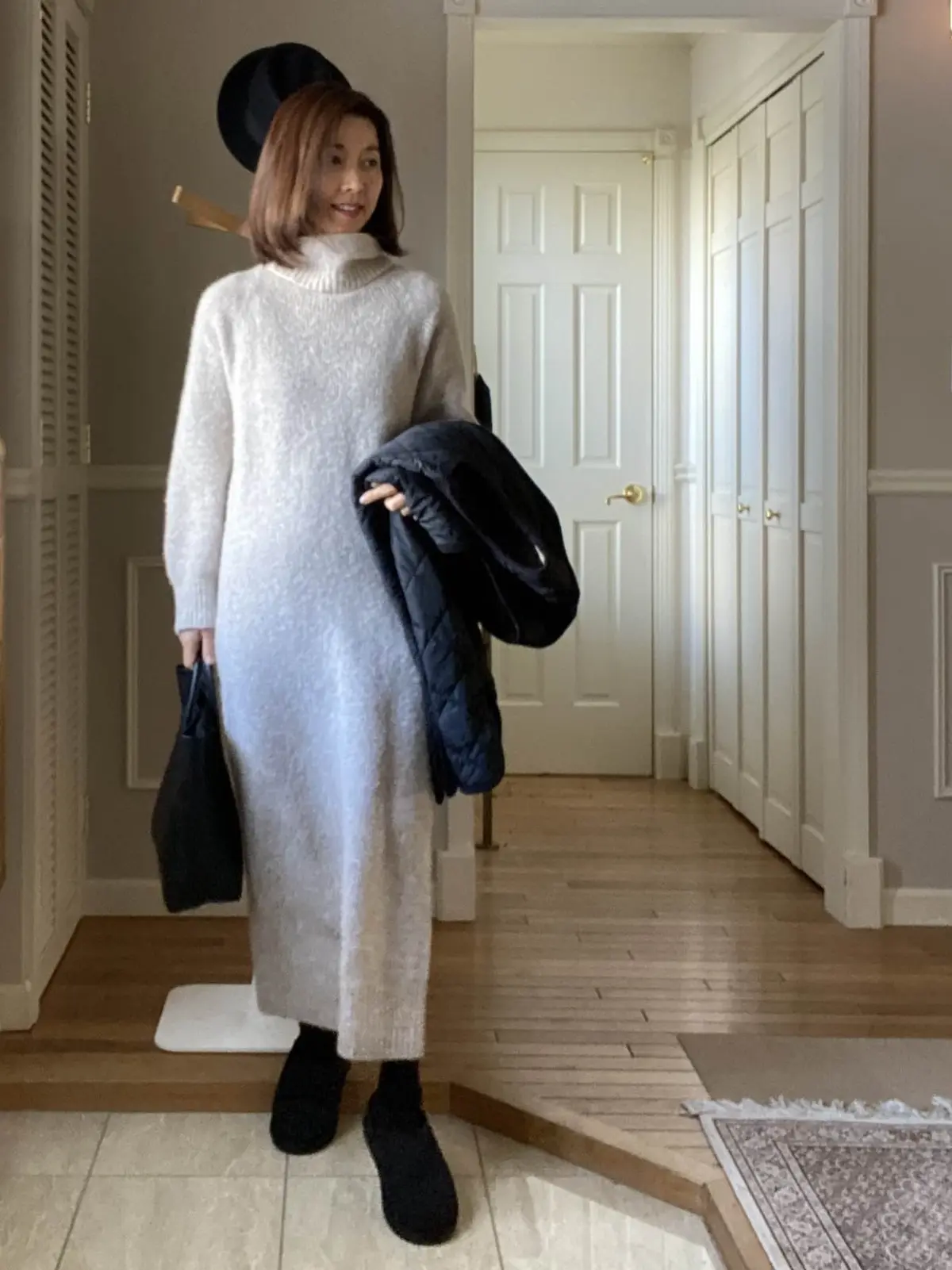 冬の暖かニットワンピースコーデの画像_1